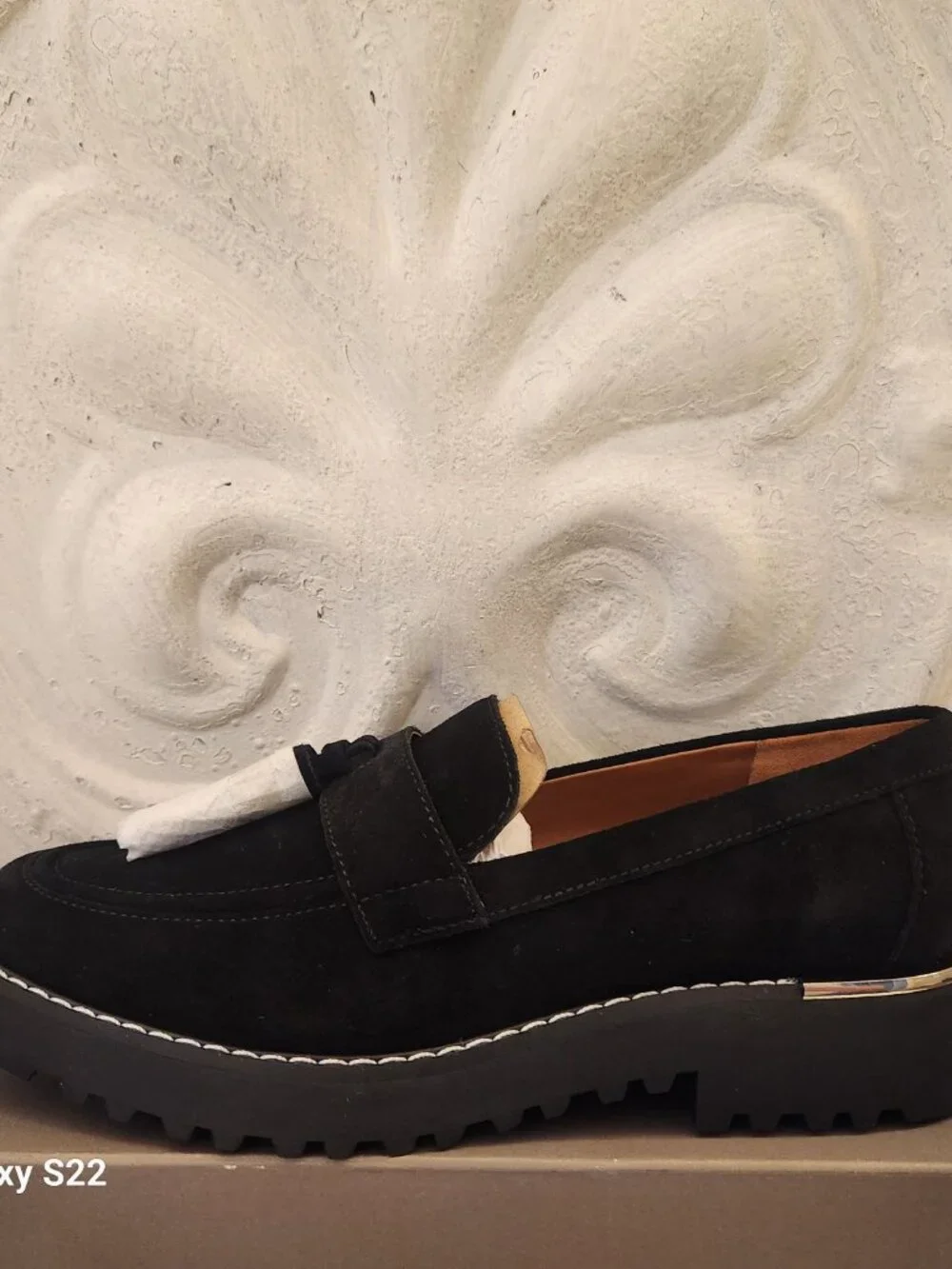 Franco Sarto Carolynn Black Suede Tassel Loafers. NIB. Size 6